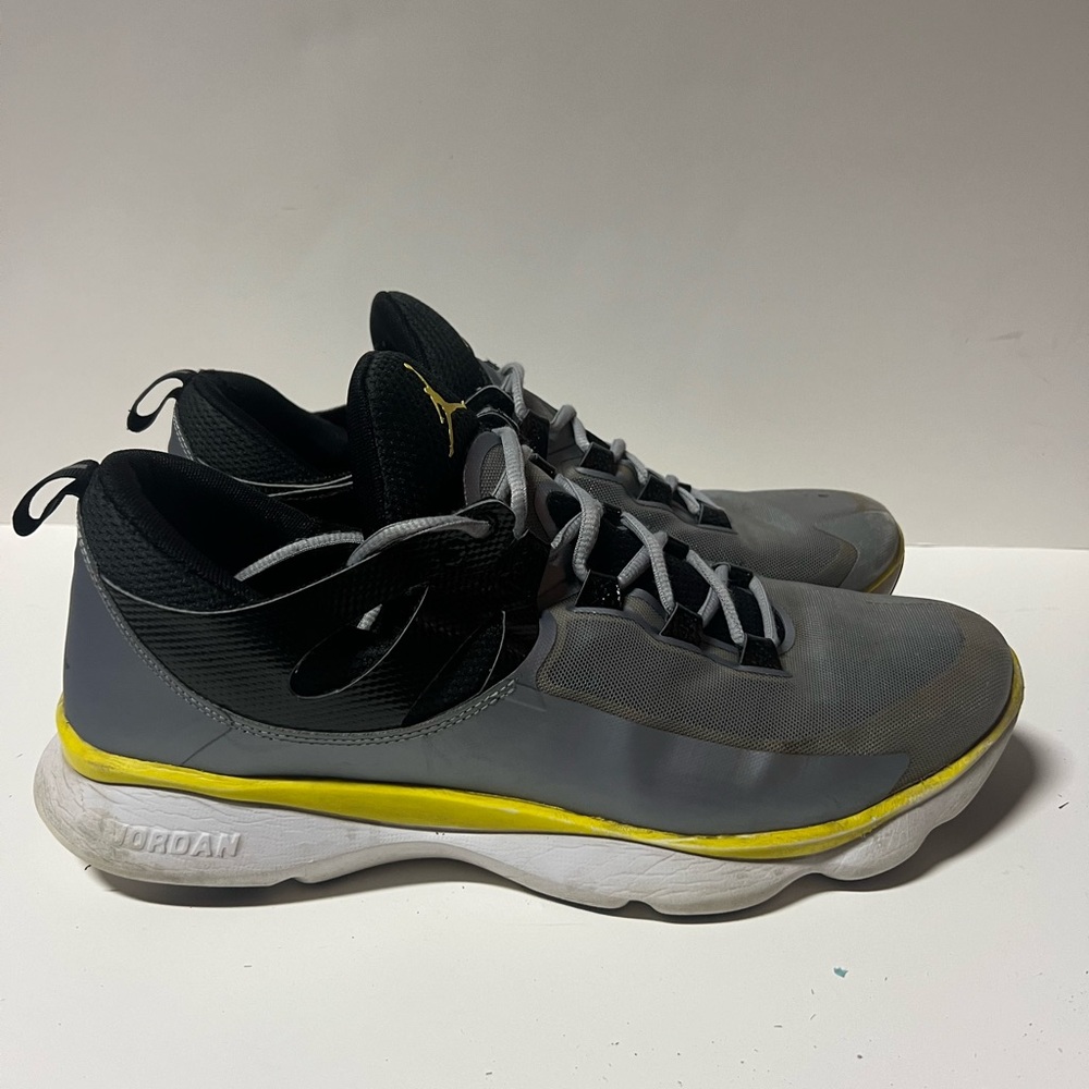 Nike Men’s Air Jordan Flight Runner Shoes Zoom Size 13 Black/Gray/White/Yellow